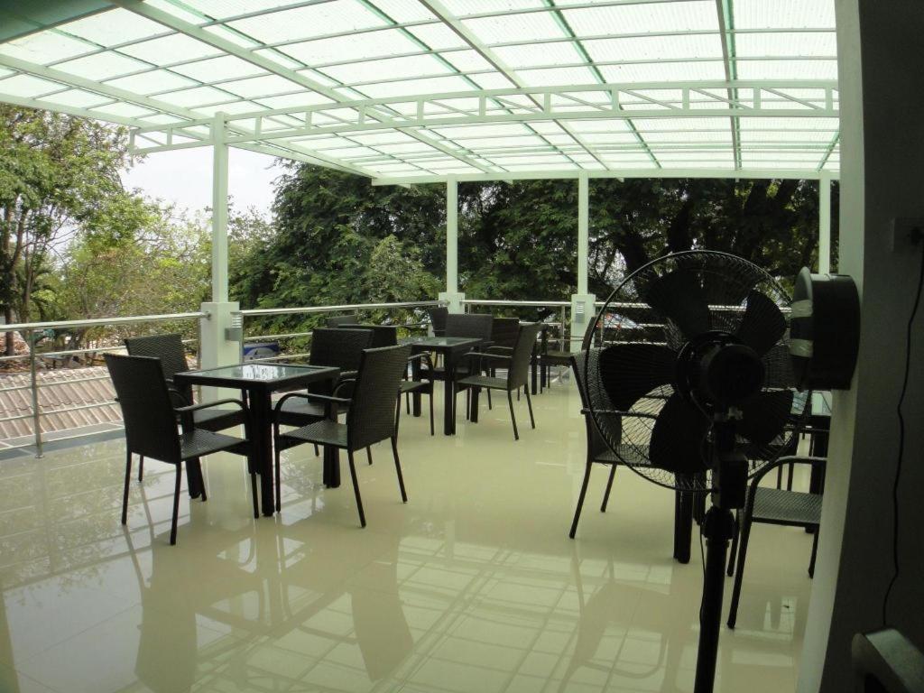 Sea Breeze Resort Koh Samet Екстериор снимка
