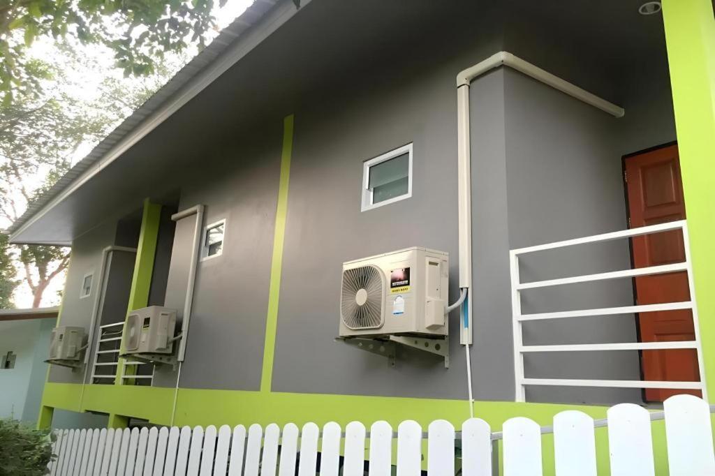 Sea Breeze Resort Koh Samet Екстериор снимка