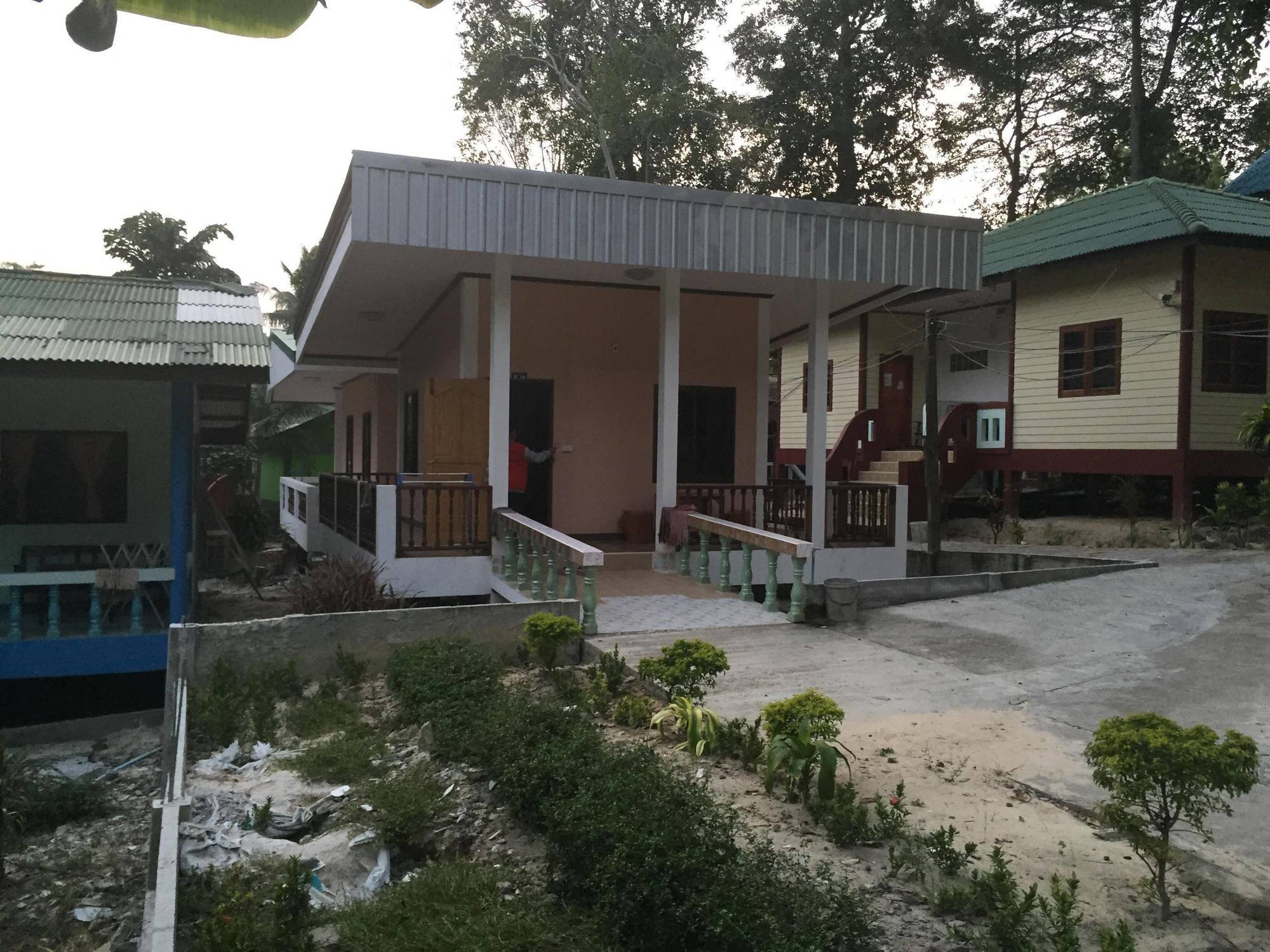 Sea Breeze Resort Koh Samet Екстериор снимка